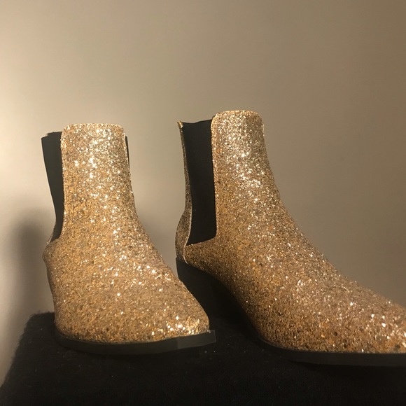 Gold Glitter Glam and Rock - Picture 3 of 3